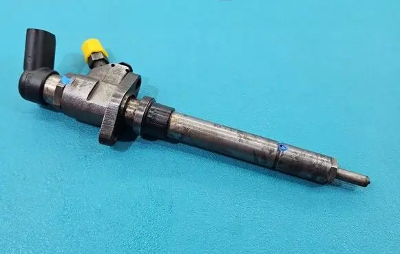 Fuel injector