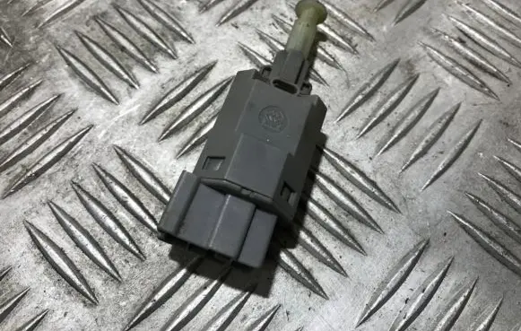 Mazda Premacy Brake pedal sensor switch ga2c6649y