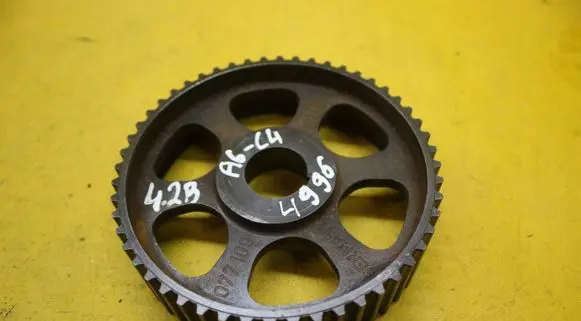 Audi A8 S8 D2 4D Camshaft pulley/ VANOS 077109111G