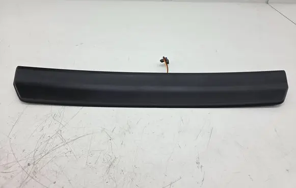 Porsche Cayenne (9Y0 9Y3) Third/center stoplight 9Y3945097D