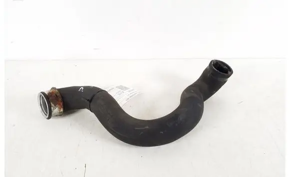 Mercedes-Benz C W204 Engine coolant pipe/hose A2045013082