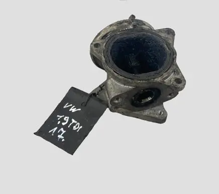 Volkswagen Golf V EGR valve 038129637D