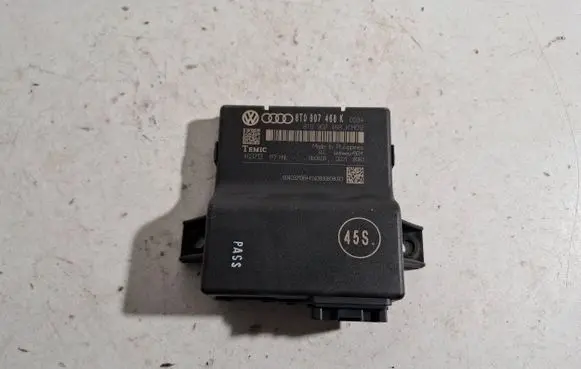 Audi A4 S4 B8 8K Gateway control module 8T0907468