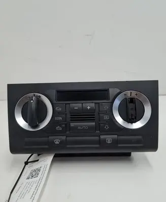 Audi A3 S3 8P Climate control unit 8P0820043H