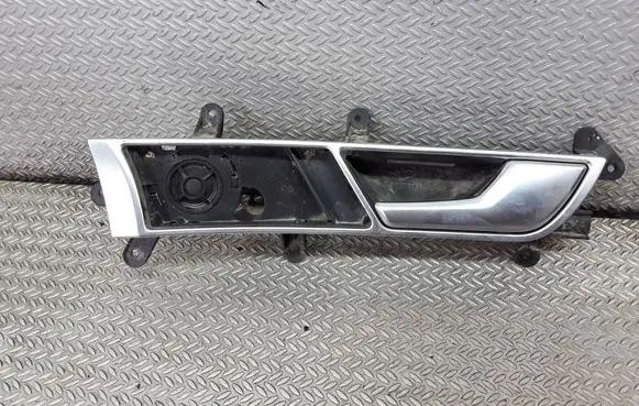 Audi A6 S6 C6 4F Front door interior handle 4F0837020