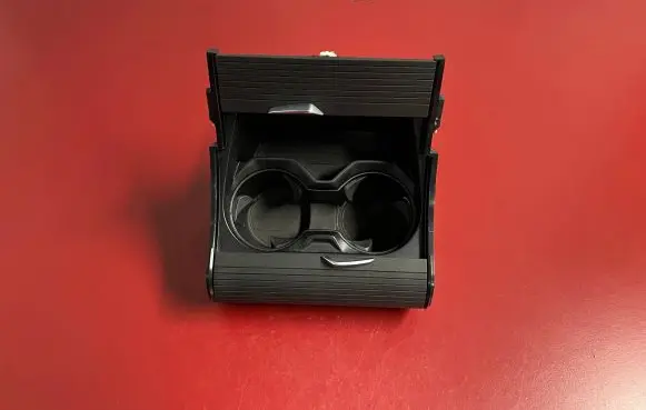 Cup holder front