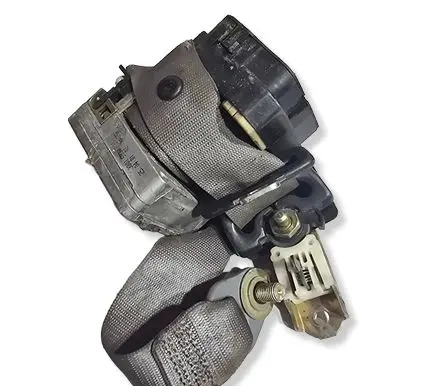 Mercedes-Benz E W124 Front seatbelt 1248600088 00040021 7H220501