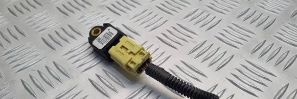 Lexus IS 220D-250-350 Airbag deployment crash/impact sensor 898310W040