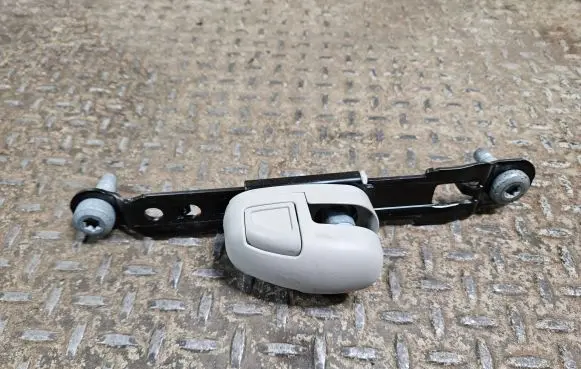 Chrysler Pacifica Seat belt adjustment rail 5LA64PD2AB 34199229BALY 34203578A