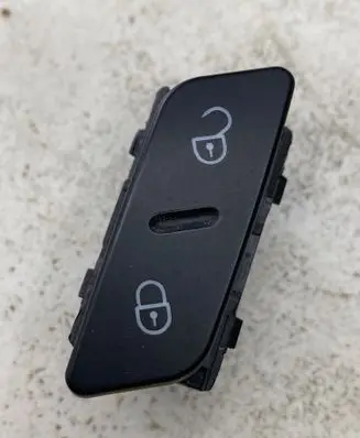 Volkswagen Golf V Central locking switch button 1K0962125B
