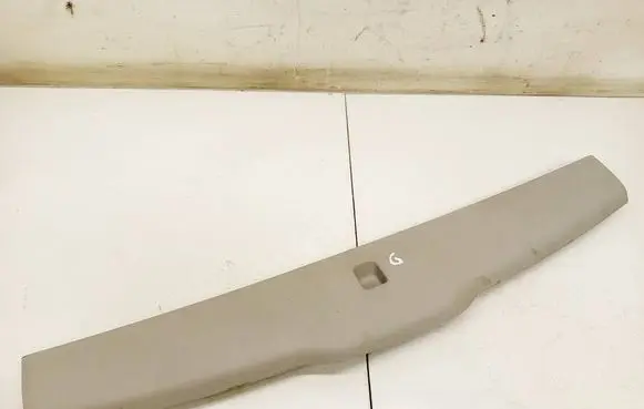 Toyota Avensis T250 Other trunk/boot trim element 6479005020