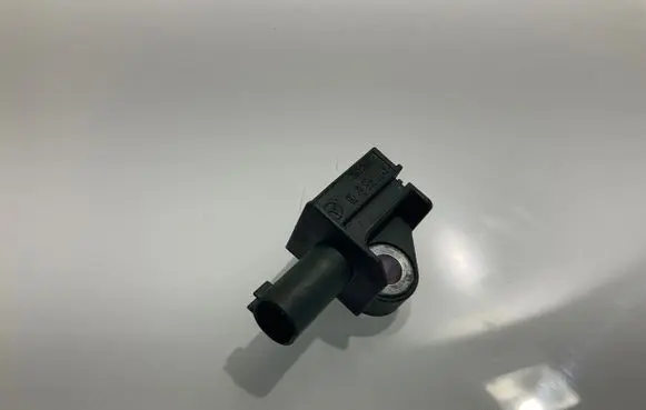 Mercedes-Benz E W212 Airbag deployment crash/impact sensor A1729056000 5WK44192 1729056000