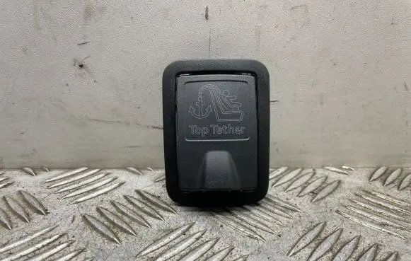 Audi A4 S4 B9 ISOFIX cover 8V5887301