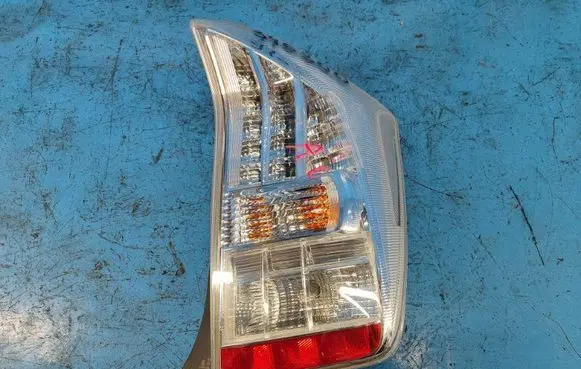 Toyota Prius (XW30) Boot/trunk interior light 8155147121