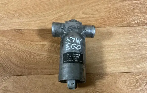 BMW 5 E60 E61 Idle control valve (regulator) 1744713 0280140545