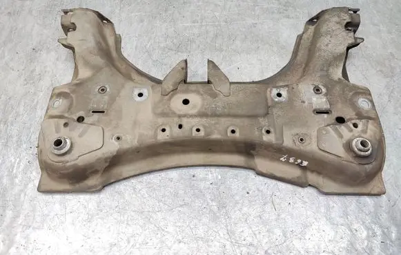 Renault Clio IV Front subframe