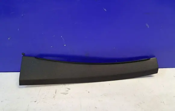 Volvo XC90 Dashboard glove box trim 31377245