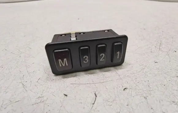 BMW 5 E39 Seat memory switch 8352160 61318352160
