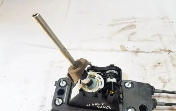 Volkswagen Golf VII Gear shifter/selector 5Q0711061E AK9