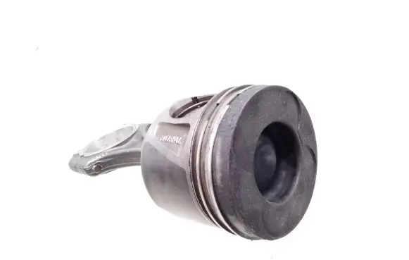 Piston with connecting rod