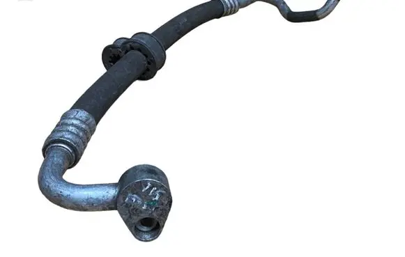 Volkswagen PASSAT B5.5 Air conditioning (A/C) pipe/hose 3B0260704N