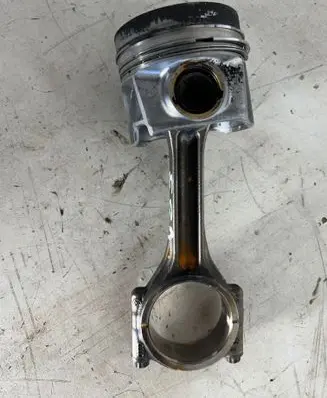 Skoda Superb B6 (3T) Piston with connecting rod 81L155