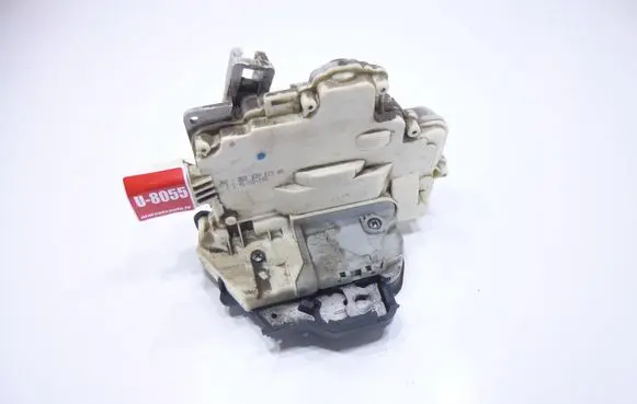 Audi A4 S4 B7 8E 8H Rear door lock 8E0839015AA
