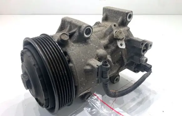 Toyota Avensis T270 Air conditioning (A/C) compressor (pump) 4472806574