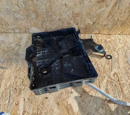 Renault Clio IV Battery box tray 648601269R