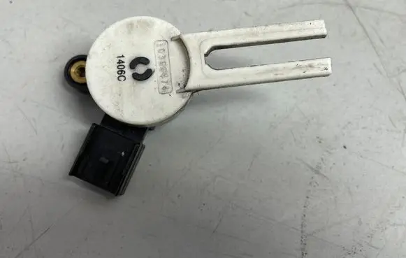 Brake pedal sensor switch
