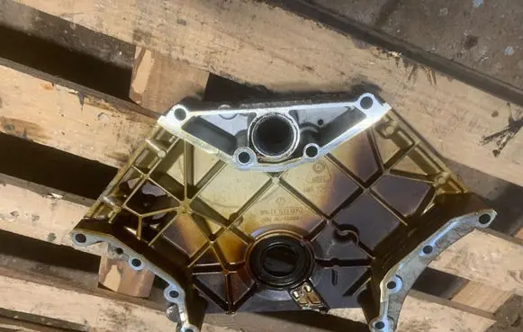 BMW X5 E53 Timing chain cover 7533685
