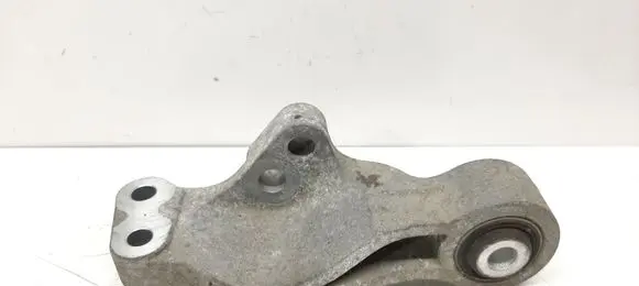 Volvo V40 Engine mounting bracket 31359655