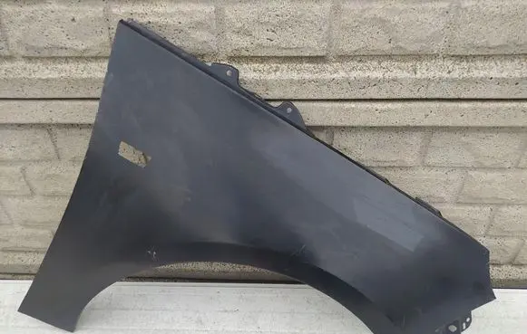 Opel Adam Fender