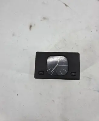 BMW 5 E34 Clock 62131374282 1374282