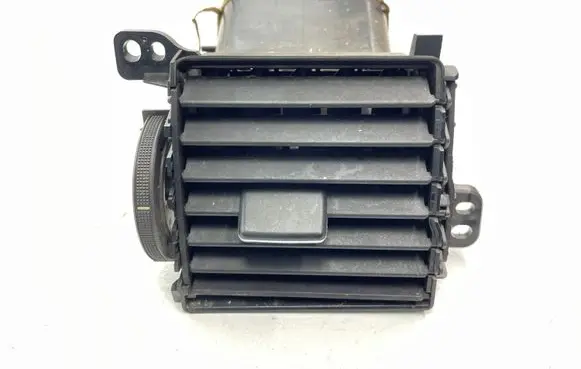Toyota Auris 150 Dashboard side air vent grill/cover trim 9474