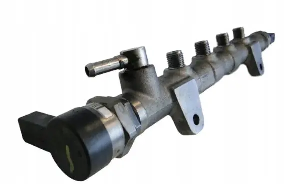 Mercedes-Benz GLC C253 Fuel main line pipe A6510701595