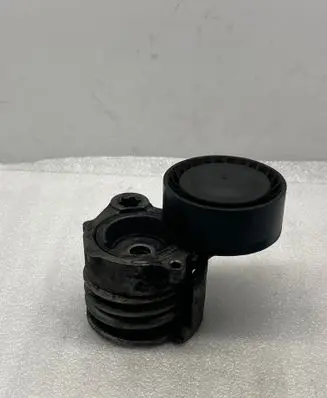 BMW 3 E90 E91 Alternator belt tensioner 7790447 10877912DE