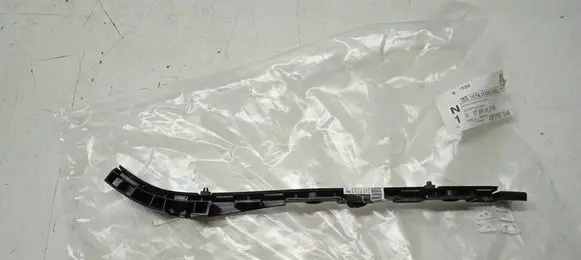 Mercedes-Benz CLA C118 X118 Bumper support mounting bracket corner A117885042165 A1178850421