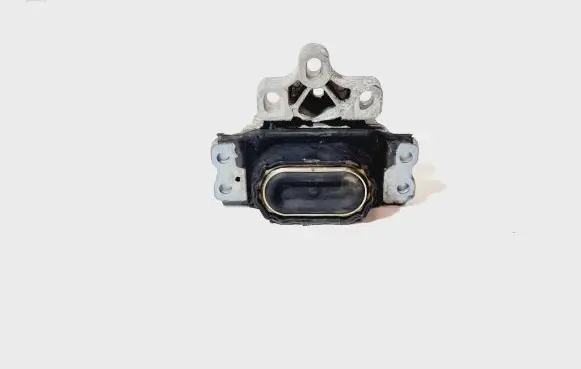 Audi Q3 8U Engine mount bracket AC47100