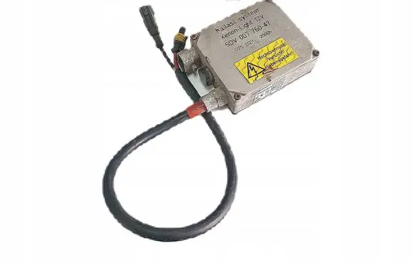 Volkswagen PASSAT B5.5 Headlight ballast module Xenon 5DV007760