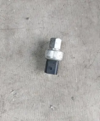 Ford Transit Custom Air conditioning (A/C) pressure sensor DT4318D584AA 6316A037M