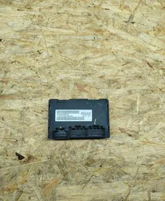 Fiat 500E Door central lock control unit/module P05062094AC T1PYC15242NQ3Q