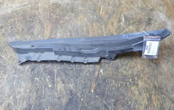 Honda Civic Fender end trim