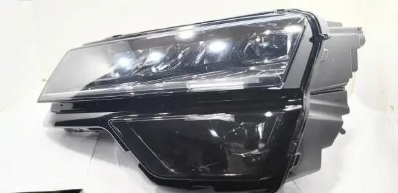 Skoda Karoq Headlight/headlamp 20PL8935 57B941015D