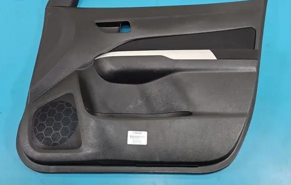 Suzuki Vitara (LY) Front door card panel trim 8307954P50 IMPRK1544622
