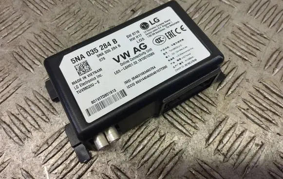 Volkswagen Golf VII Gateway control module 5NA035284B