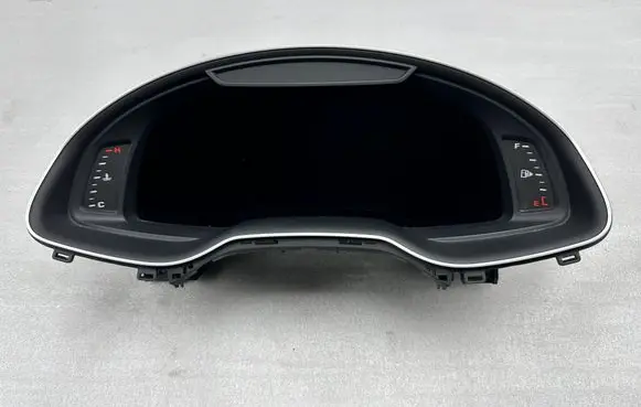 Audi Q7 4M Speedometer (instrument cluster) 4M0920890A 4M0920890
