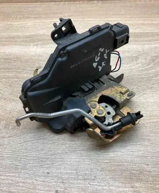 Audi A6 S6 C5 4B Front door lock 4B1837016B WITHPLUG