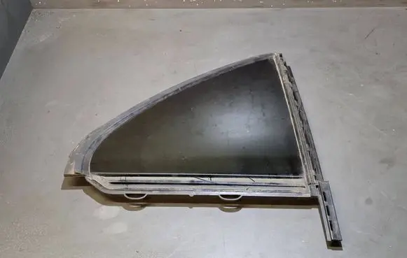 Mercedes-Benz C W205 Rear vent window glass A2057300655