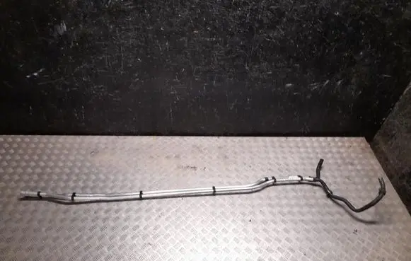 Engine coolant pipe/hose
